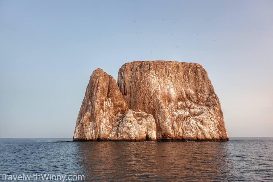 kicker rock galapagos snorkeling