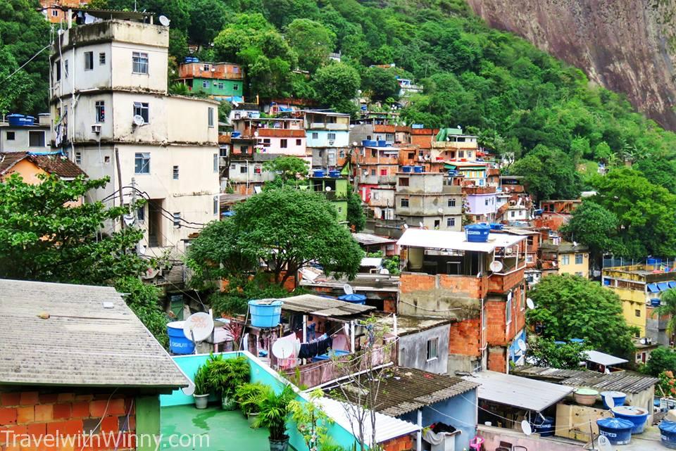 Favela, water tank.