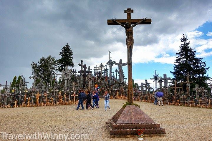 Hill of Crosses 十字架山