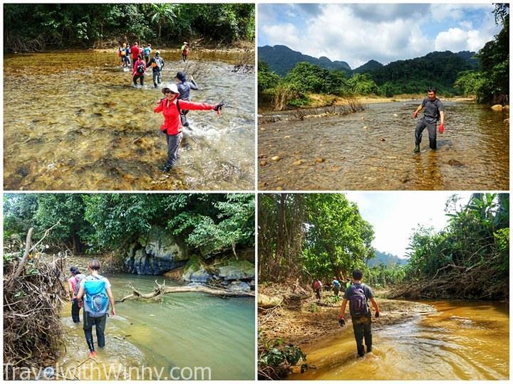 river crossing 涉水過河