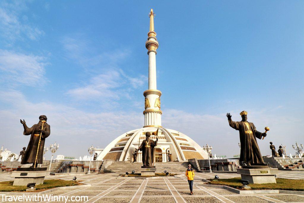 Independence monument ashgabat