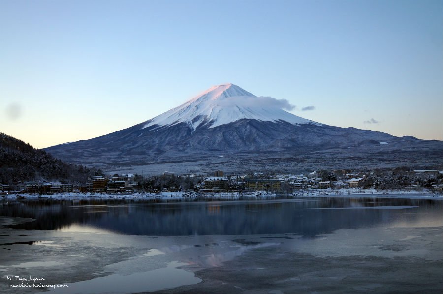 Mirror reflection of Mt. Fuji 富士山 日出 逆富士