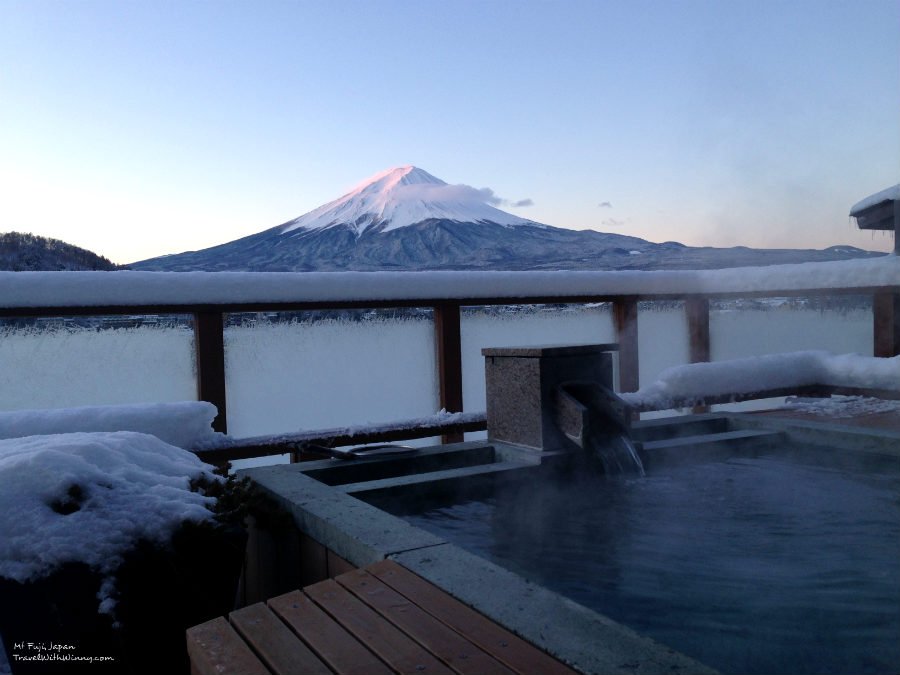 Mirror reflection of Mt. Fuji 富士山 日出 逆富士