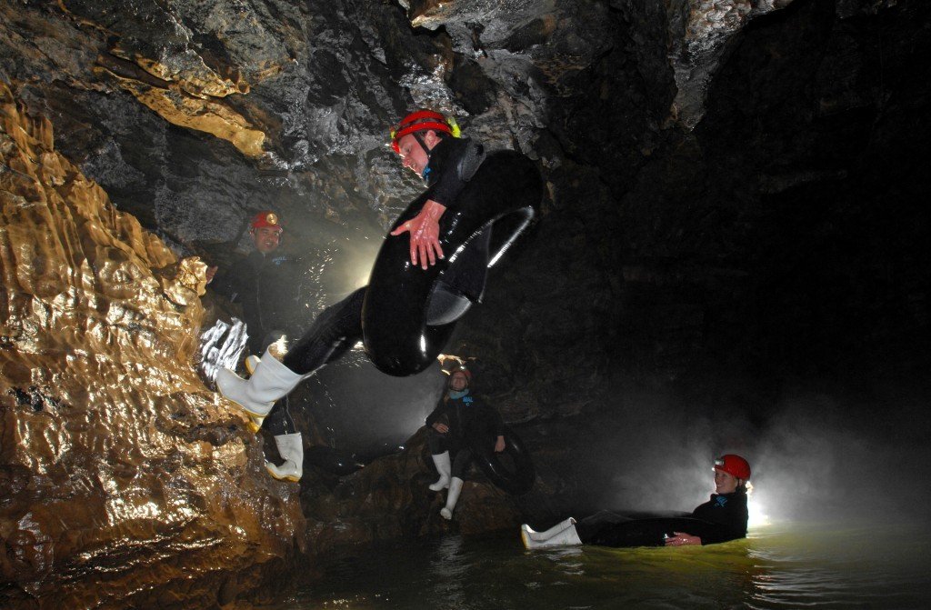 waitomo 紐西蘭 螢火蟲洞 黑水漂流